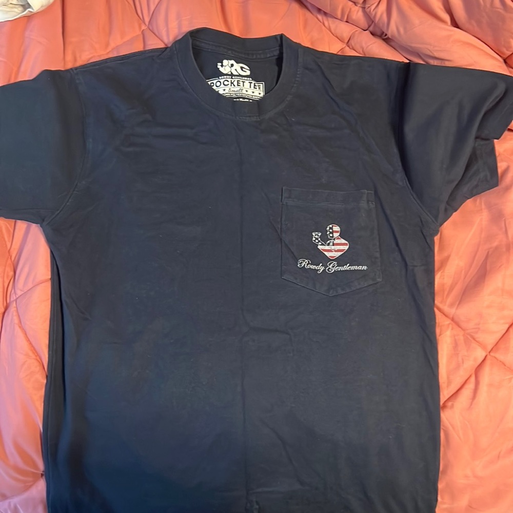 Rowdy gentleman T-shirt size small